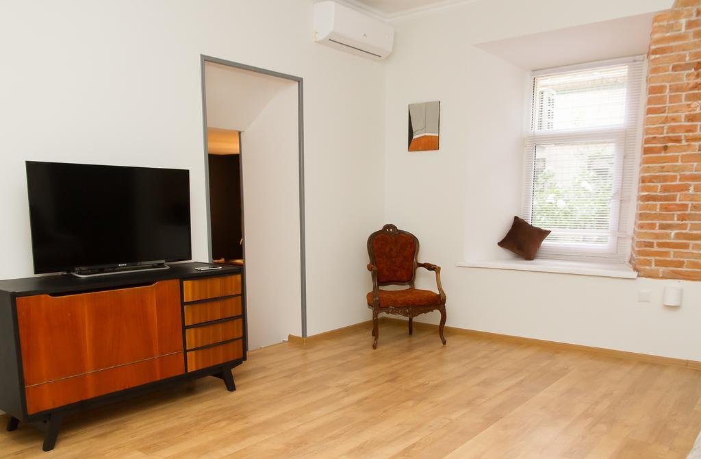 Apartment In The Center Of Odessa Extérieur photo
