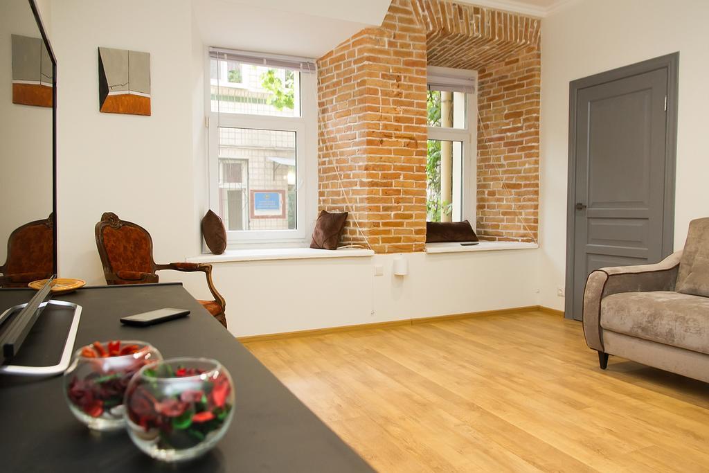 Apartment In The Center Of Odessa Extérieur photo